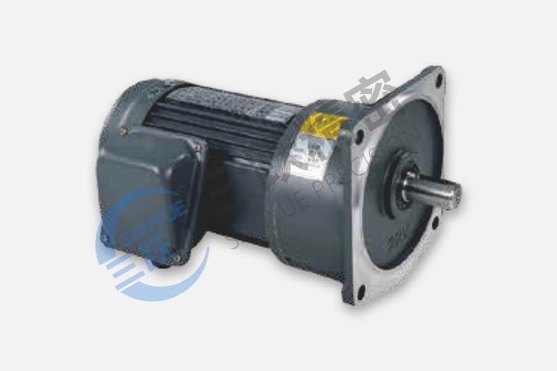 What are the characteristics of medium-sized gear reduction motors?